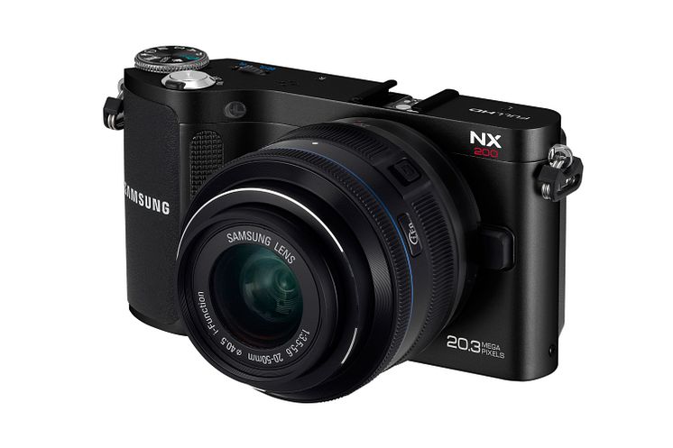 Camera NX200