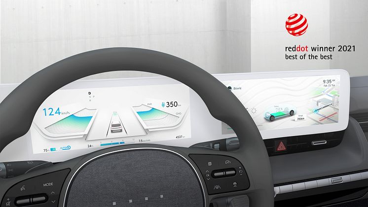 (Photo 2) 2021 Red Dot - Hyundai EV Infotainment System Jong-e.jpg