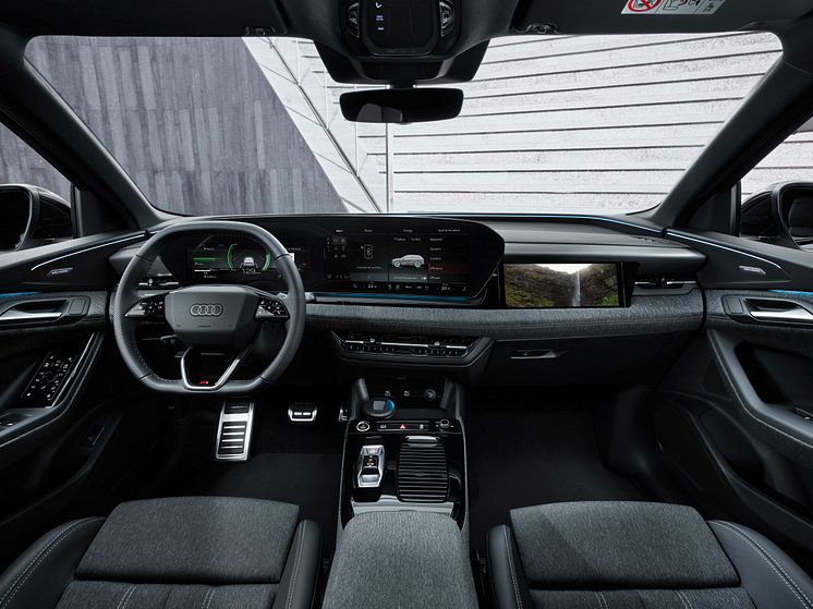 Audi Q6 e-tron (interiør med skærmeksempel)