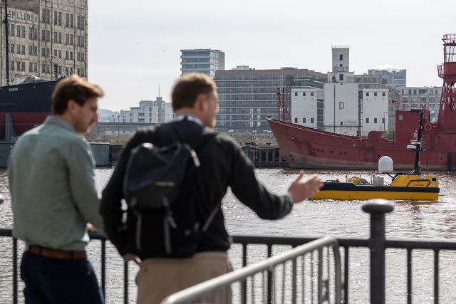 Oi - Dockside demonstrations at Oceanology International