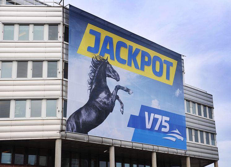 Dubbeljackpot på V75 på lördag