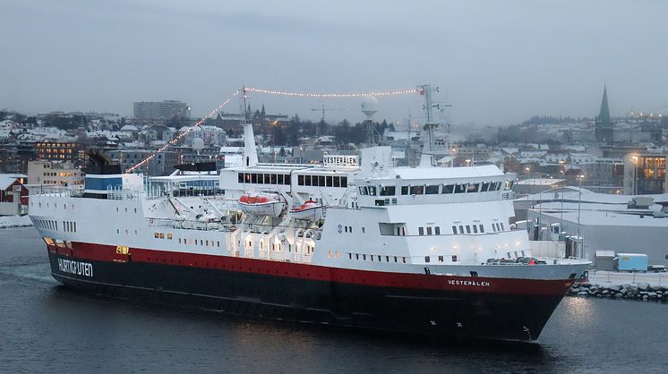 MS Vesterålen TRD  des22 foto Per-Robin Gustafsson Hurtigruten Norge