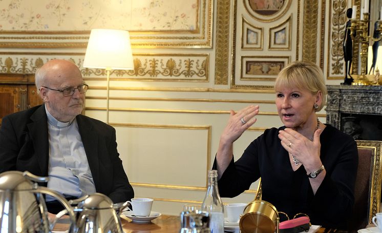 Margot Wallström i möte med kyrkorna