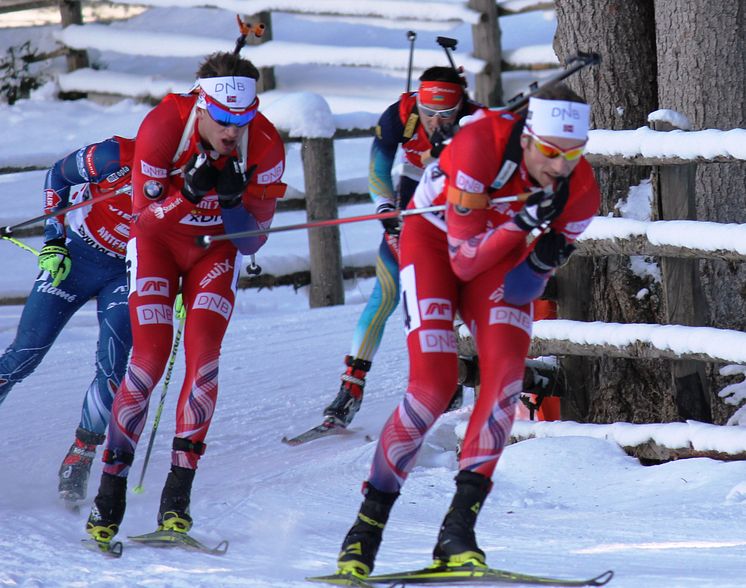 Tarjei og Alexander jaktstart Anterselva