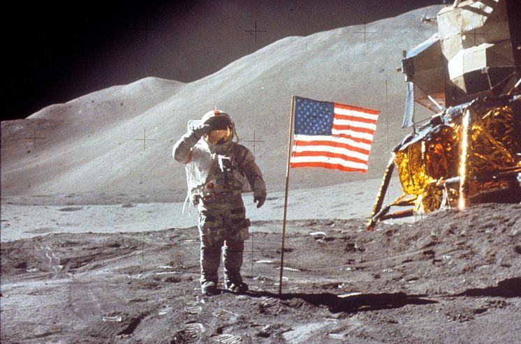 HISTORY_MOON LANDINGS LOST TAPES