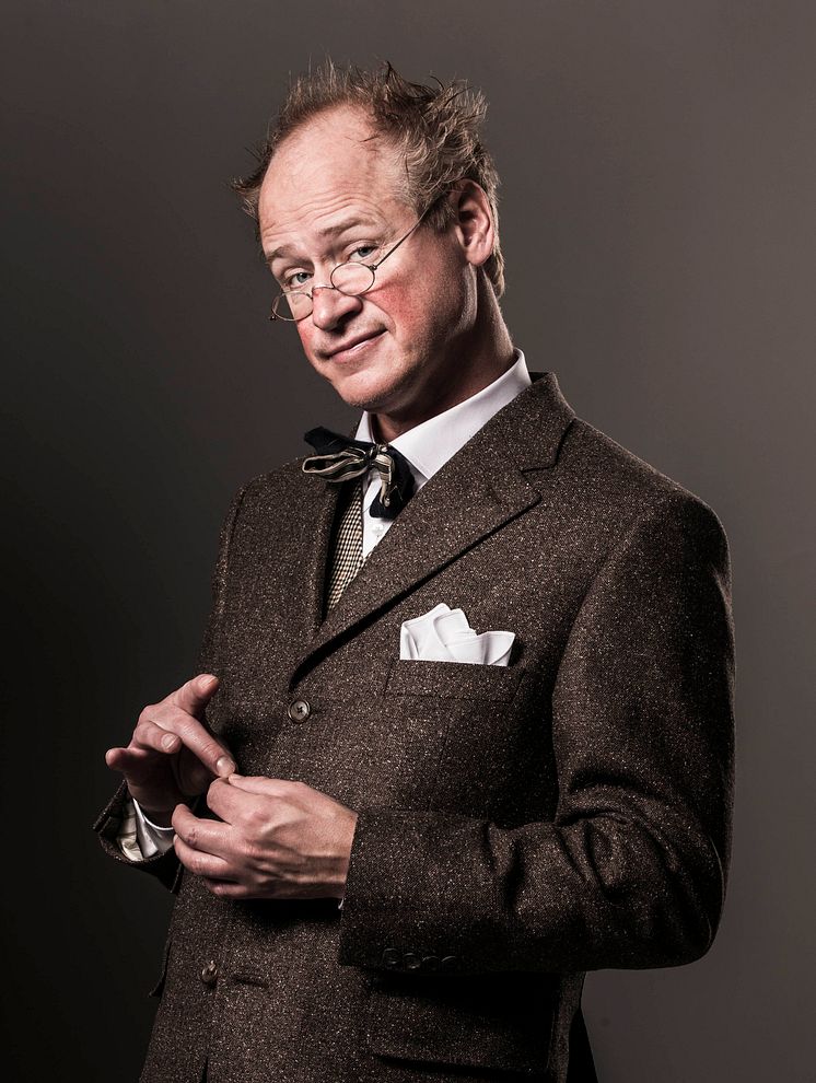 Pressbild Robert Gustafsson "Charmörer på vift" Krusenstienska teatern 2014