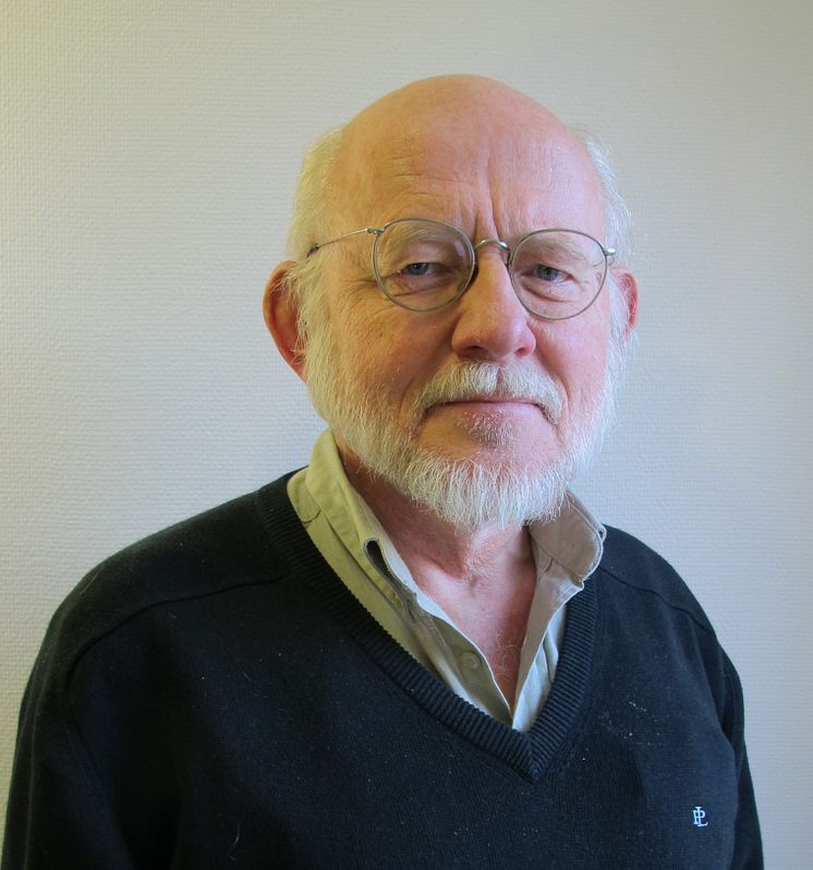 Författarporträtt: Hans-Erk Lindström