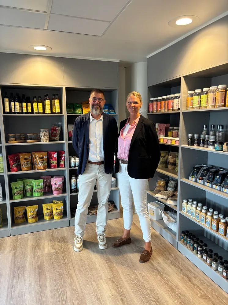 Bild av Ola Lundkvist och Sofia Lundkvist i DAVA Foods Sweden AB