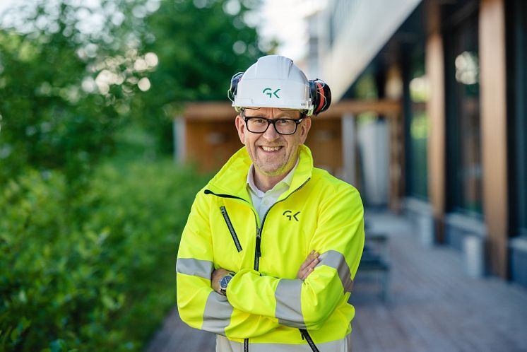 Kim Robert Lisø_arbeidstøy og hjelm