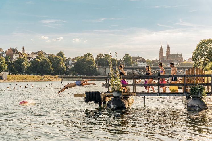 ST_3x2_Basel-Rhine-Swimming_(c)_Switzerland Tourism : Christian Meixner.jpg