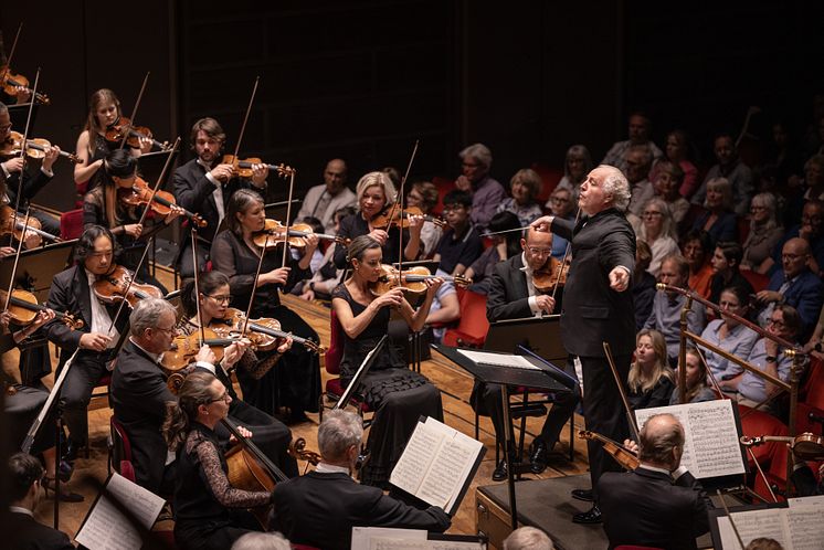 Manfred Honeck och Janine Jansen