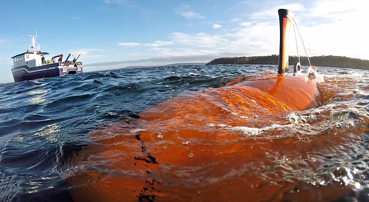 Hi-res image - Kongsberg Maritime - The team demonstrated the USV Maxlimer's unique ability to launch and recover a KONGSBERG HUGIN AUV