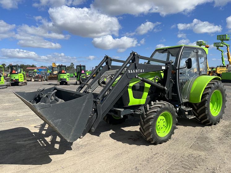 1 Tractor KUBOTA M5111 LP