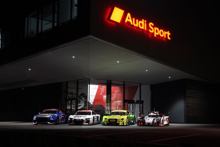Audi Sport Warm-up 2015: Audi TT cup, Audi R8 LMS, Audi RS 5 DTM, Audi R18 e-tron quattro