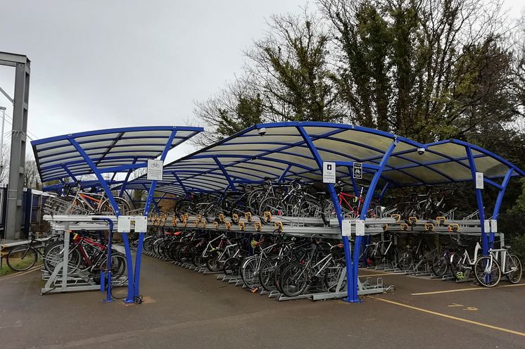 Harpenden station cycle racks