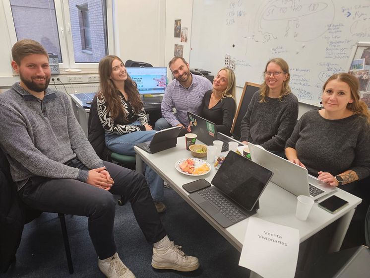 Studierende der Universität Vechta belegen ersten Platz bei internationalem Wettbewerb | Fach Management Sozialer Dienstleistung nimmt an „Social Hackathon“ teil