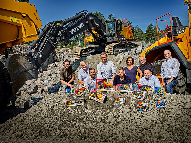 Volvo CE och Dickie Toys - teamet