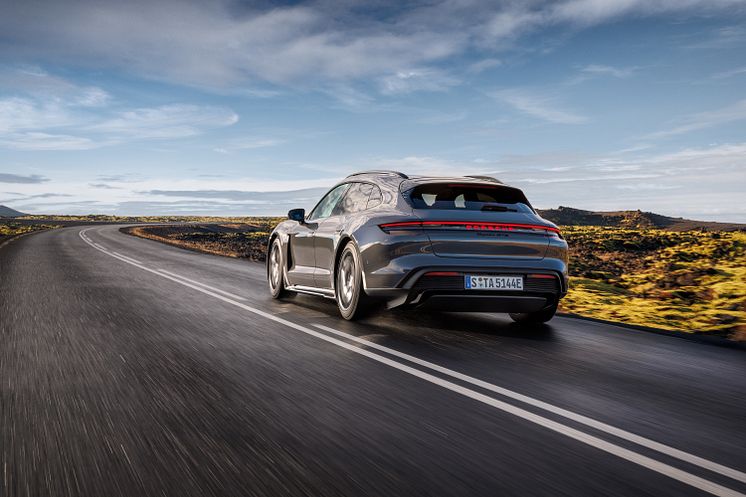 Porsche Taycan GTS Sport Turismo