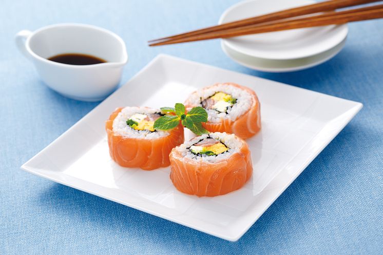 Western Style Rolled Sushi with Norwegian Salmon
