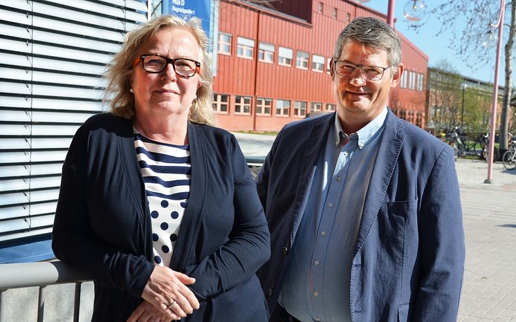 Paula Wennberg och Jan-Olov Johansson Centrum för distansöverbryggande teknik (CDT)vid Luleå tekniska universitet. 