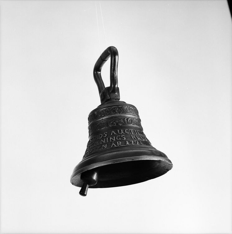 The Auction bell