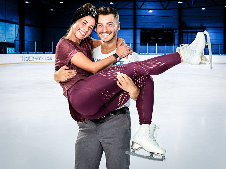 Dream-Team Sarah Lombardi und Joti Polizoakis bei HOLIDAY ON ICE wiedervereint