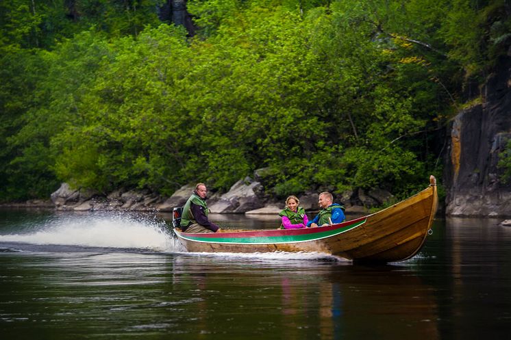 Alta - River safari   Alta River-Photo - CH  - VisitNorway.com.jpg