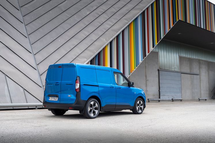 2025 Ford E- Transit Courier (7).jpg