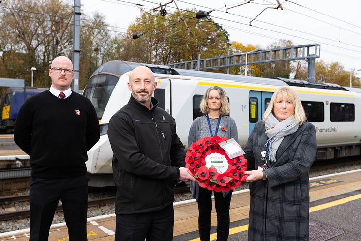 Thameslink colleagues gather to mark 'Routes of Remembrance'