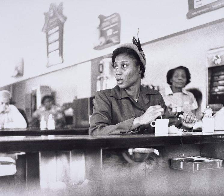 Richard Avedon, New York Life #13, Harlem, 1949.