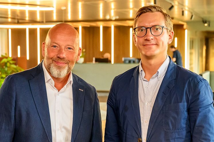 MartinCederström_MC_InstallationElektroskandia_OscarKlingensjö_vd_Wattif.jpg
