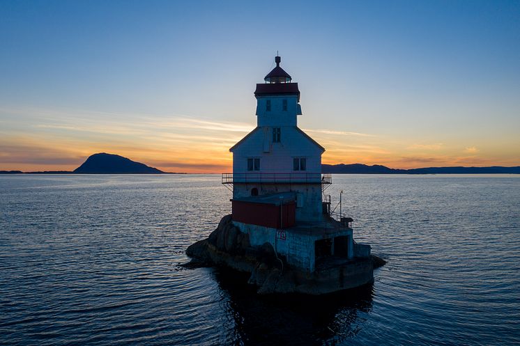 Stabben Lighthouse - Photo - Fjordkysten (1).JPG