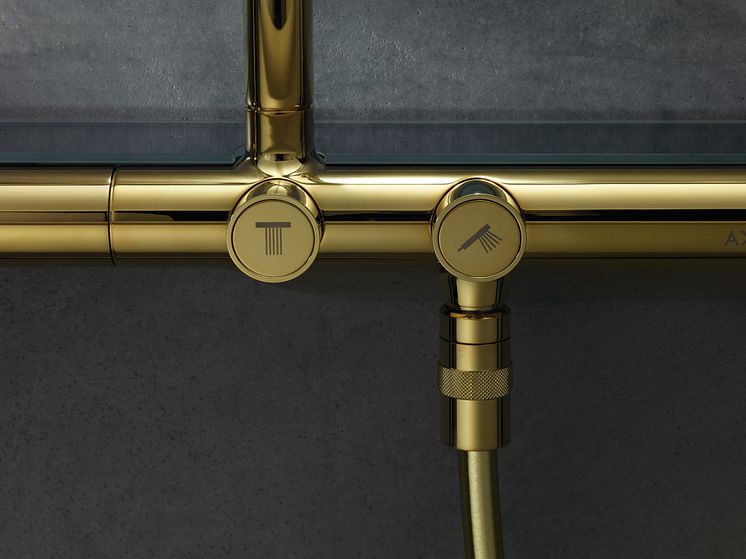 AXOR Showerpipe 800 detail_polert messing