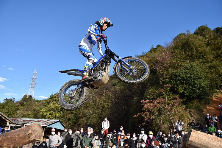 2021111504_002xx_JTR_Rd8_黒山選手_4000