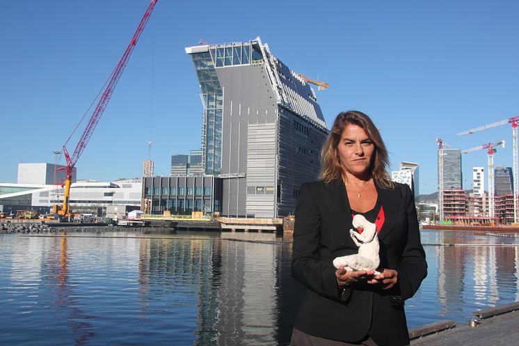 Tracey Emin in front of MUNCH, Oslo