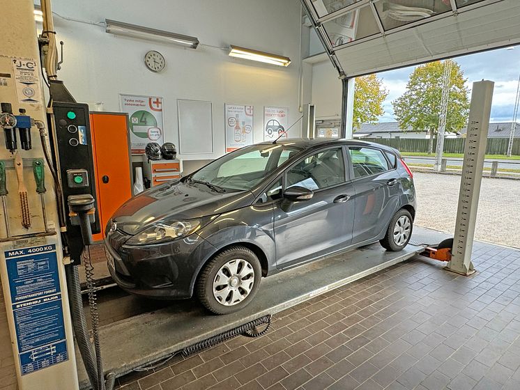 Applus+ Bilsyn gammel bil dumper til syn 03.jpg
