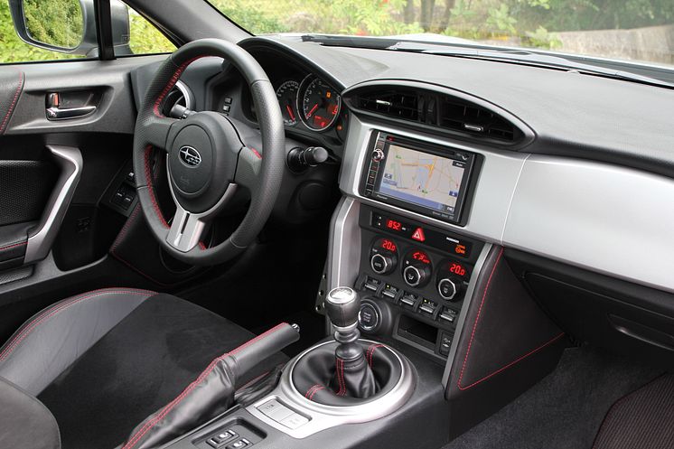 Subaru BRZ utrustas med navigation som standard