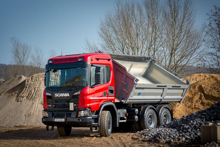 Das Scania Fahrgestell mit MEILLER Dreiseitenkipper ist für unterschiedliche Einsatzzwecke geeignet.