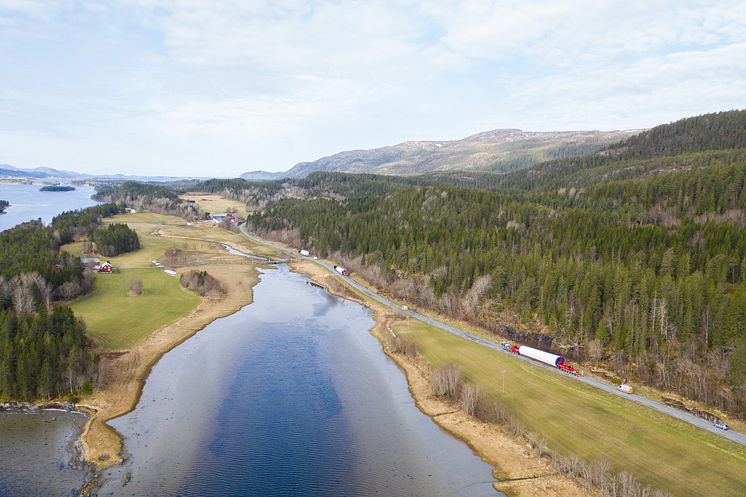 Transport fra Monstad til Kvenndalsfjellet, 27.4.2020