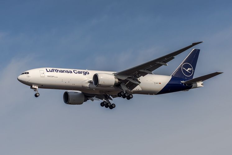 LH_Cargo_D-ALFF_kommErstflug_16_rk