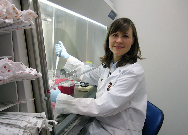 Michaela Gack in ihrem Labor an der Harvard-Universität in Boston
