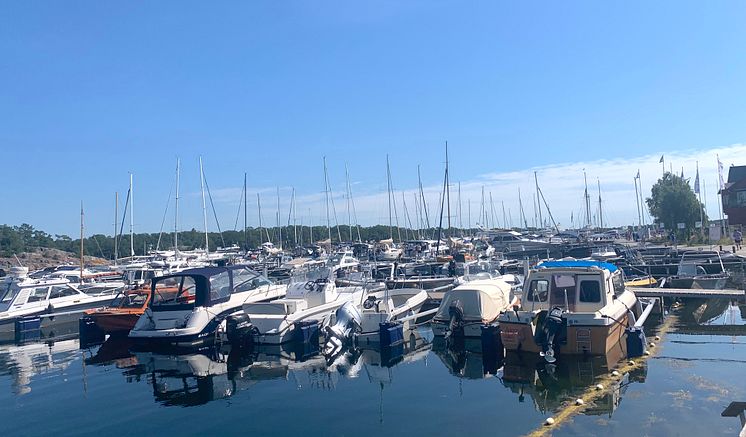 Busy Sandhamn Marina