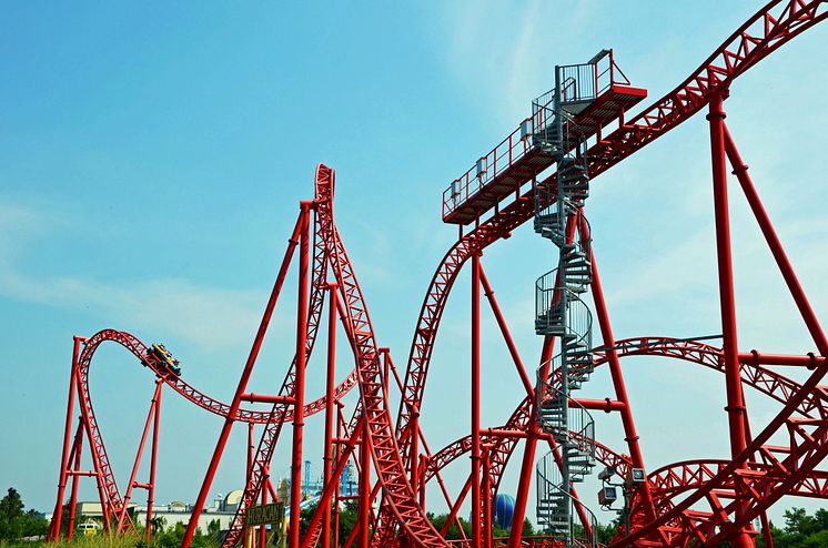 Achterbahn "Huracan" im Freizeitpark Belantis am Cospudener See - Foto: Andreas Schmidt