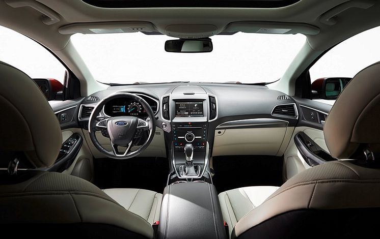 Vadonatúj Ford Edge SUV: kategóriaelső helykínálat és menetdinamika, prémium komfort és kifinomultság