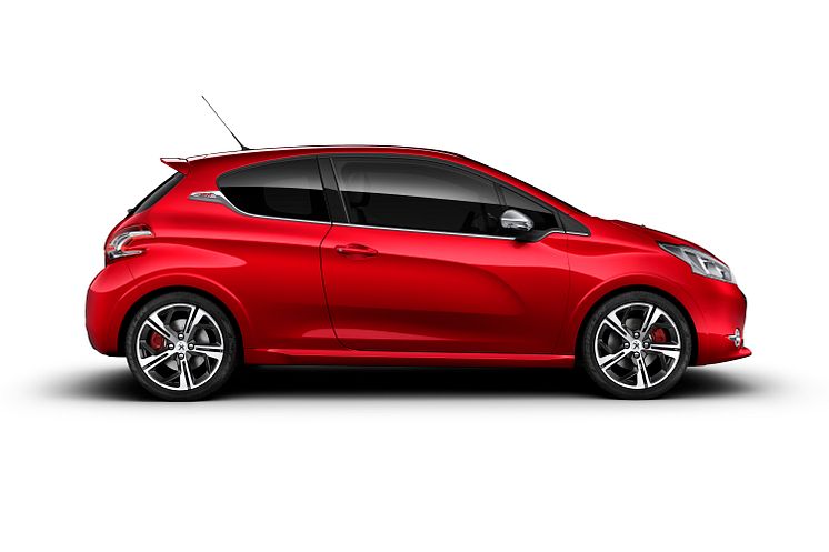 Sverigepremiär för Peugeot 208 GTi - komprimerad körglädje