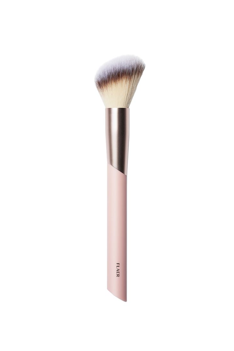 FLAER 201 Angled Cheek Brush