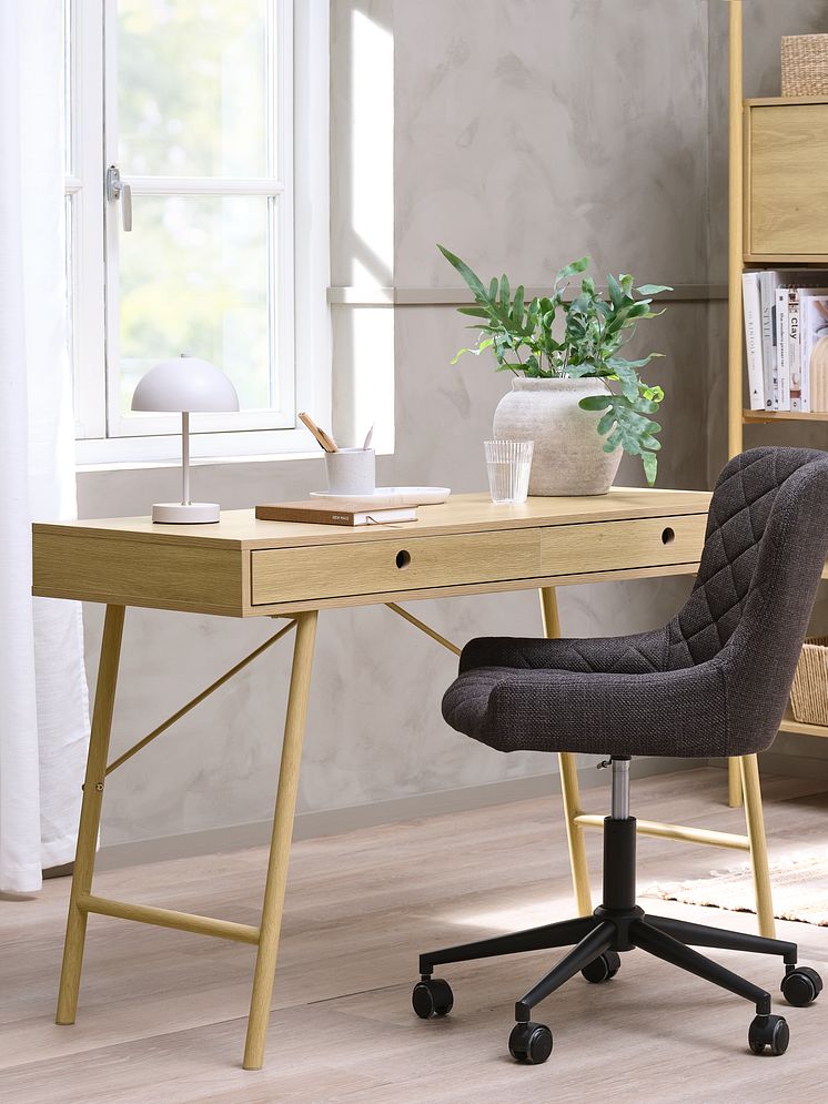 JYSK_Escritorio LINDVED 48x120 2 cajones color roble_99€_2.tif