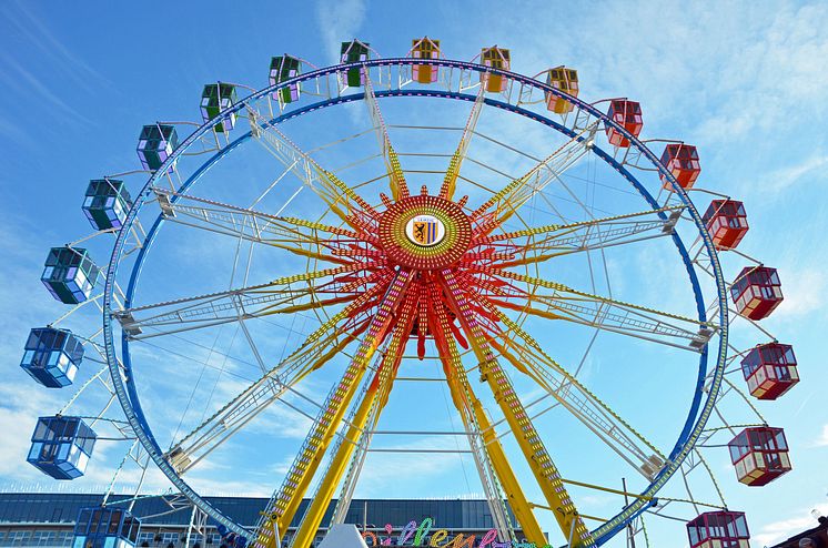 Leipziger Eistraum: Willenborg Riesenrad 24 auf dem Augustusplatz