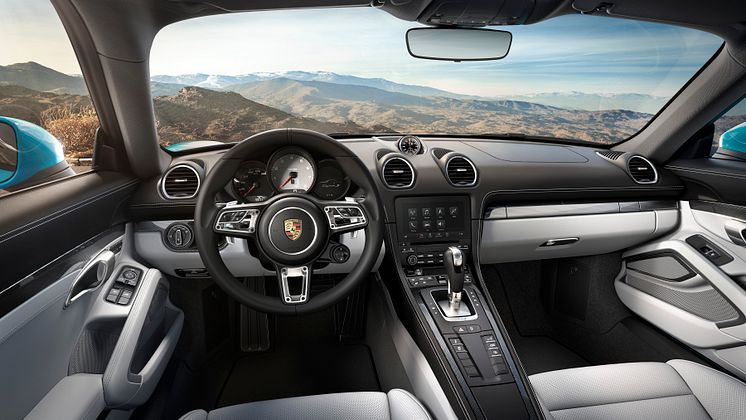 Porsche 718 Cayman interior