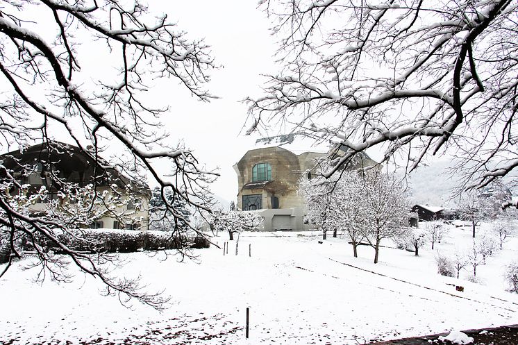 Goetheanum im Schnee_by Sebastian Juengel